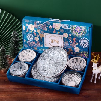 Set Piring Porselen Jepang Biru dan Putih
