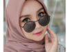 OOTD Hijab Pakai Masker dan Kacamata Hitam Kekinian
