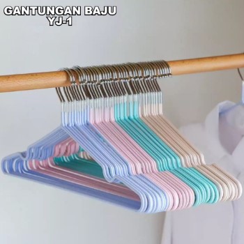 Hanger Baju Besi Set Warna